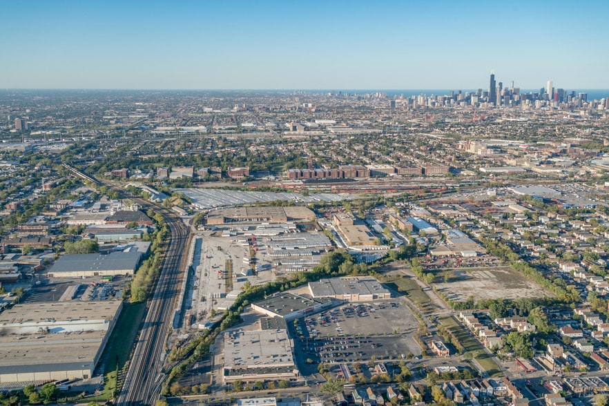 More Photos Of 2075 W 43rd St, Chicago Industrial For Sale