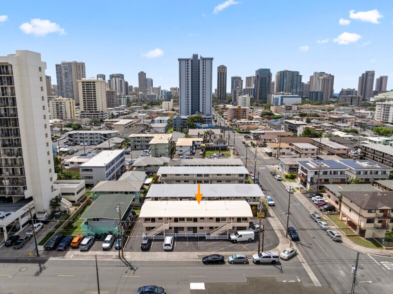 More Photos Of 2105 Algaroba St, Honolulu Apartments For Sale