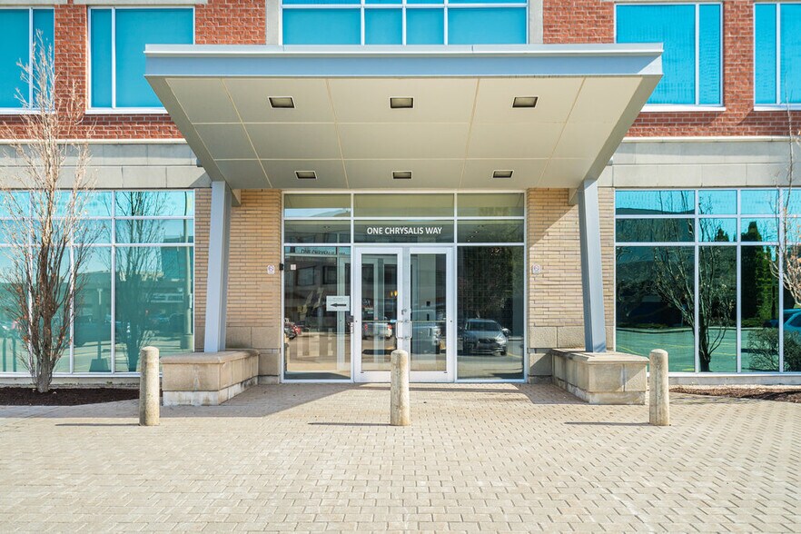 More Photos Of 1 Chrysalis Way, Ottawa Office For Lease