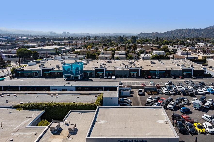 Primary Photo Of 217-277 S Lake St, Burbank Research And Development For Sale