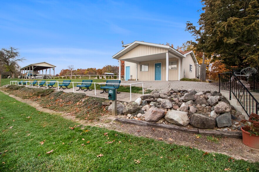 More Photos Of 11500 Glenn Rd, Grass Lake Land For Sale