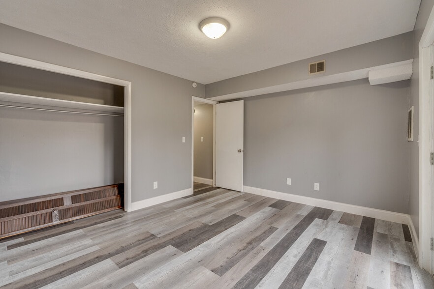 More Photos Of 1433 Stratford Rd, Kingsport Apartments For Sale