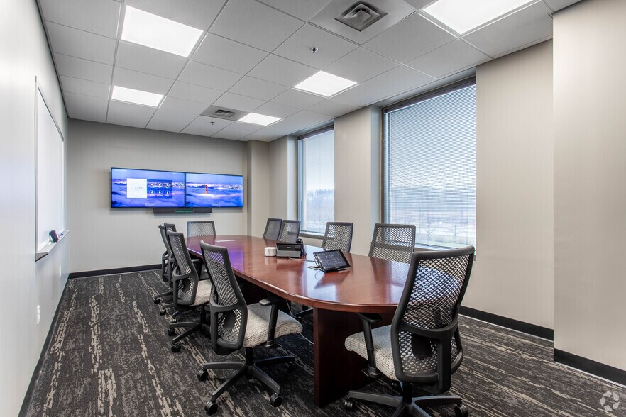 More Photos Of 3 Easton Oval, Columbus Office For Lease