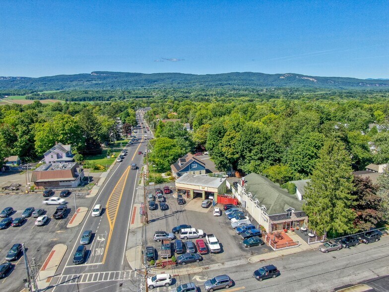 More Photos Of 185 Main St, New Paltz Auto Repair For Sale