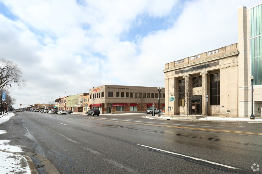 More Photos Of 13650 Michigan Ave, Dearborn Bank For Lease