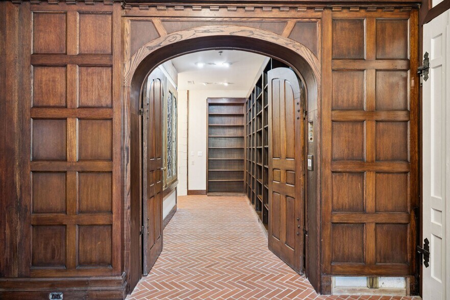 More Photos Of 1374 Peter Pond Rd, Ashland City Lodge Meeting Hall For Sale