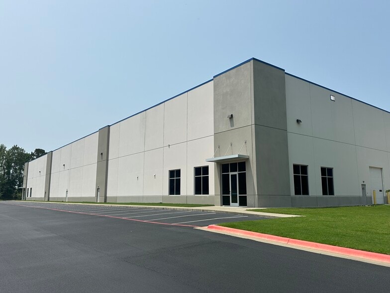 Primary Photo Of 3700 Bryant Pky, Bryant Warehouse For Lease