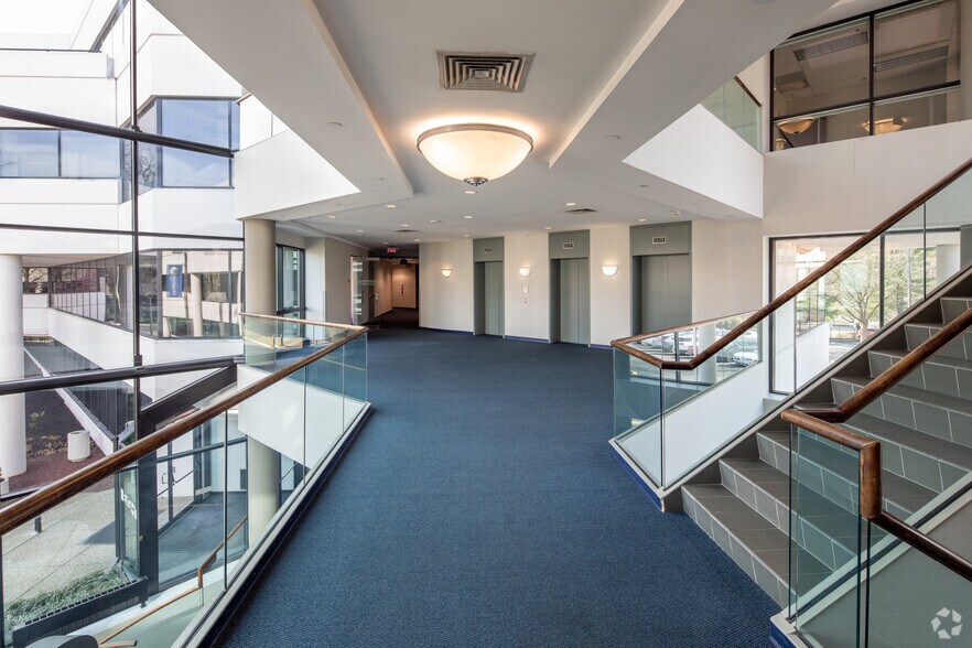 More Photos Of 8 Neshaminy Interplex, Trevose Office For Lease