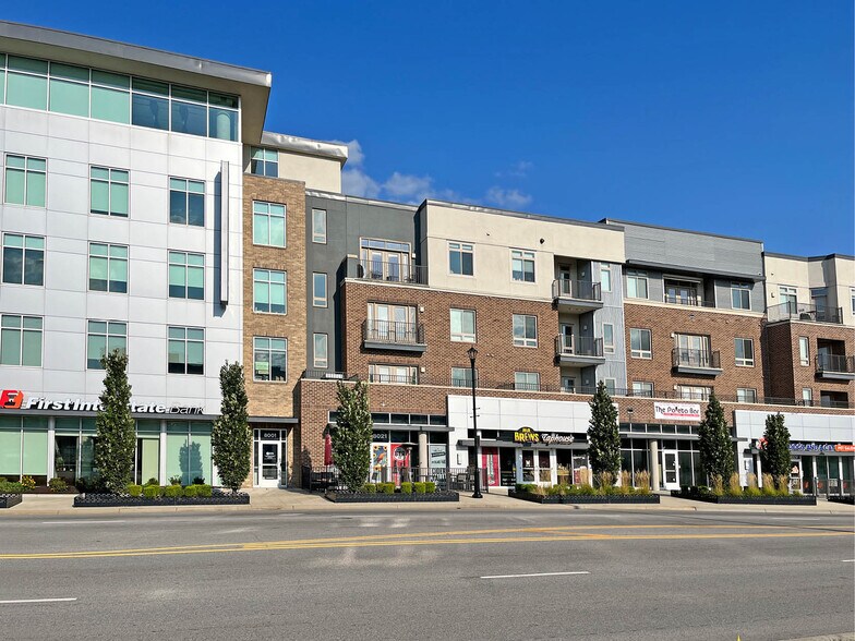 More Photos Of 8045 Metcalf Ave, Overland Park Apartments For Lease