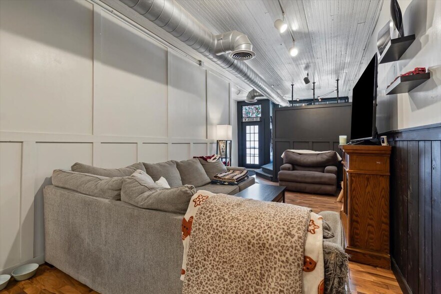 More Photos Of 116 W Jessie St, Rushford Storefront Retail Residential For Sale
