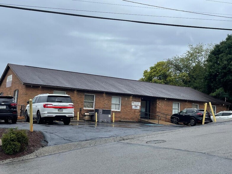 More Photos Of 1100 Summit Dr, Greensburg Office For Sale