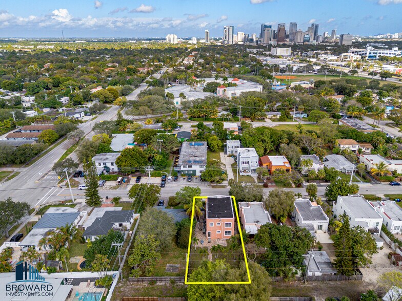 More Photos Of 330 SW 20th St, Fort Lauderdale Multifamily For Sale
