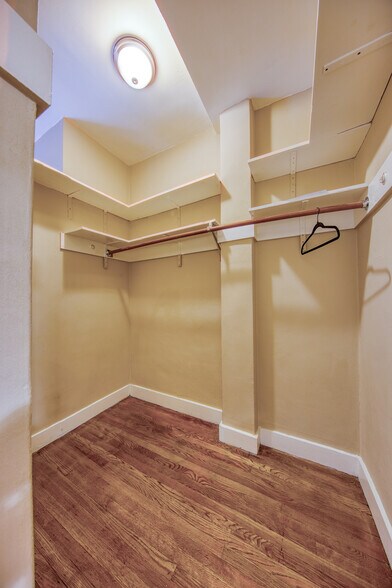 More Photos Of 555 Taylor St, San Francisco Apartments For Sale