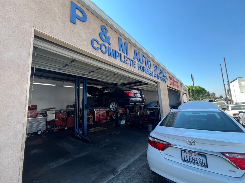 More Photos Of 17733 Chatsworth St, Granada Hills Auto Repair For Sale