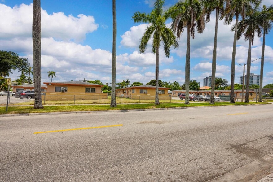 More Photos Of 1915 NW 28th St, Miami Apartments For Sale