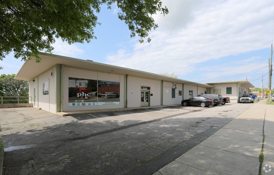 More Photos Of 301 W Cabarrus St, Raleigh Flex For Lease
