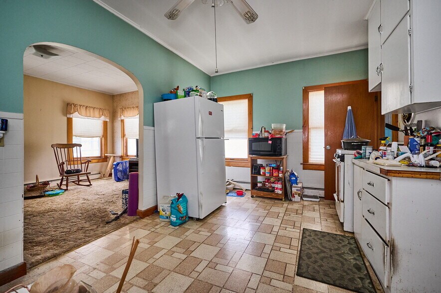 More Photos Of 42-44 Pleasant St, Easthampton Storefront Retail Residential For Sale