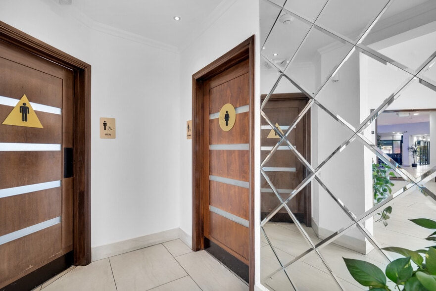 More Photos Of 345 W Foothill Blvd, Upland Restaurant For Sale