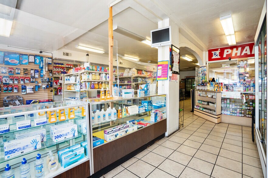More Photos Of 1117 N Western Ave, Los Angeles Storefront Retail Office For Sale