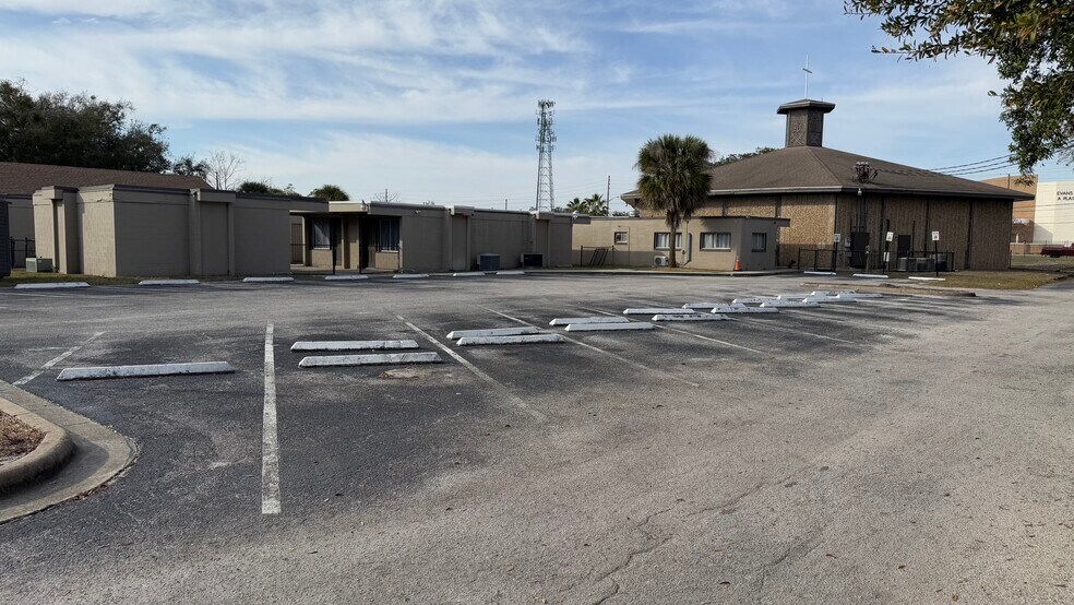 More Photos Of 5000 Silver Star Rd, Orlando Specialty For Sale