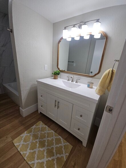 More Photos Of 2017 30th St, Sacramento Apartments For Sale