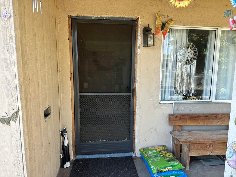 More Photos Of 3620 Elkhorn Blvd, North Highlands Dormitory For Sale