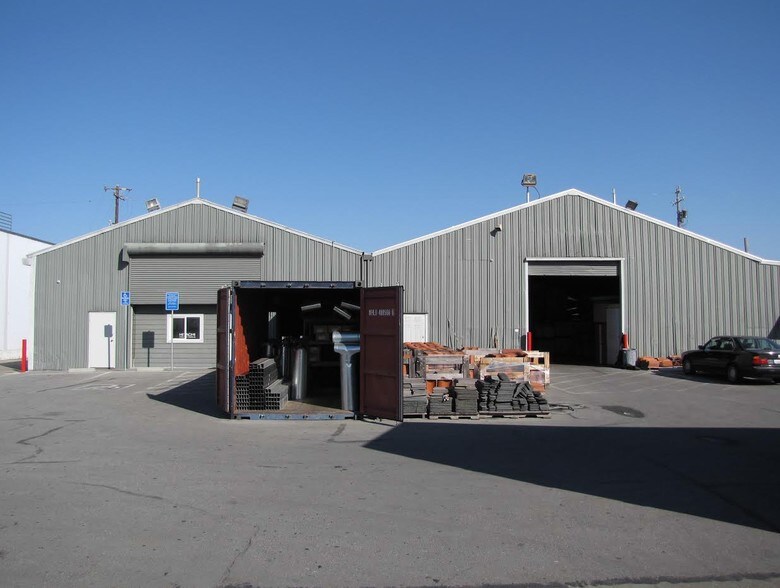 More Photos Of 323 S Canal St, South San Francisco Warehouse For Sale