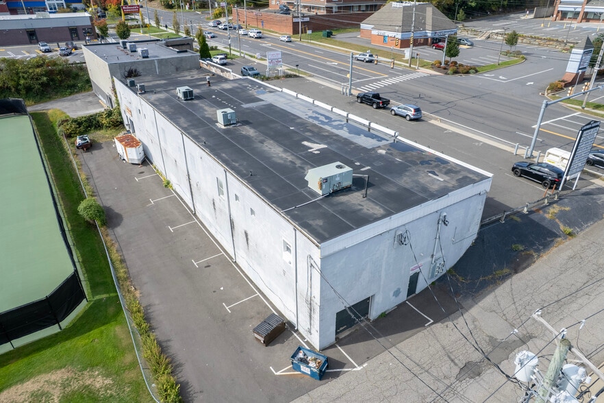 More Photos Of 461 Bridgeport Ave, Milford Unknown For Lease