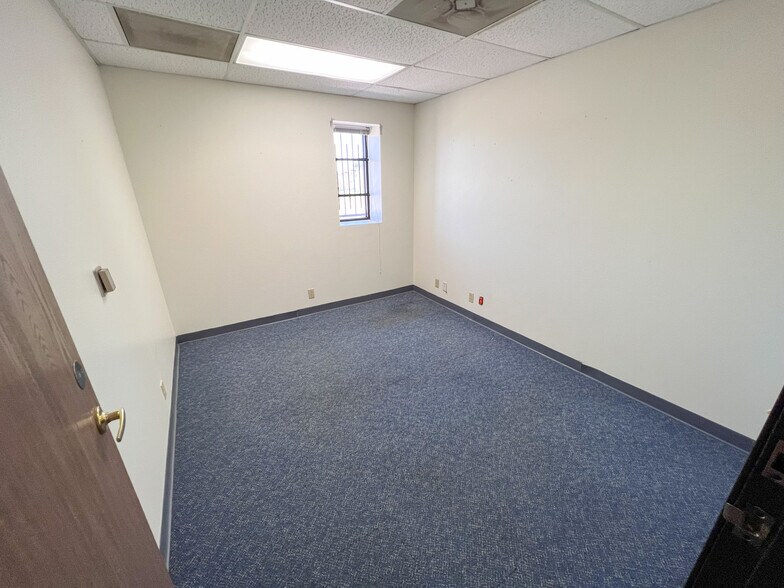 More Photos Of 3016 Kermit Hwy, Odessa Office For Lease