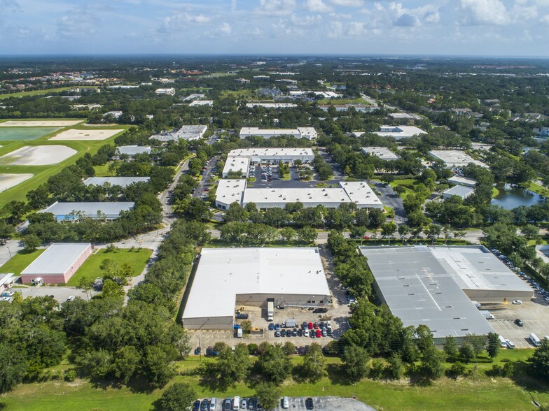 More Photos Of 550 Technology Park, Lake Mary Light Manufacturing For Sale