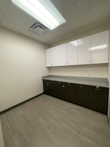 More Photos Of 1482 E Williams Field Rd, Gilbert Unknown For Lease