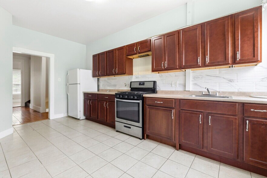 More Photos Of 31-33 Lothrop St, Boston Apartments For Sale