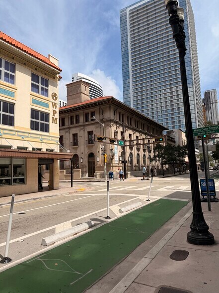 More Photos Of 26-32 NE 1st Ave, Miami Storefront For Sale