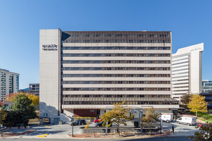 More Photos Of 1 Bethesda Metro Ctr, Bethesda Hotel For Lease