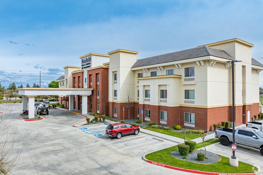 More Photos Of 1225 Hillman St, Tulare Hotel For Sale