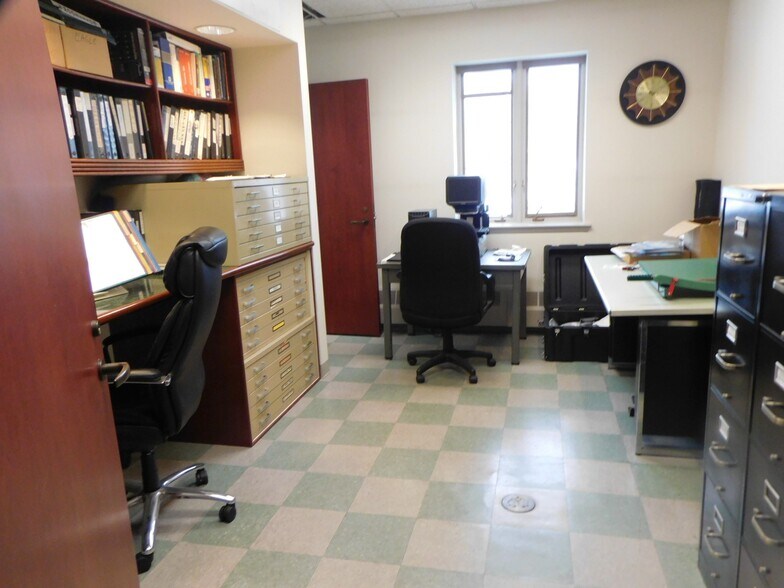 More Photos Of 687 Wooster St, Naugatuck Industrial For Sale