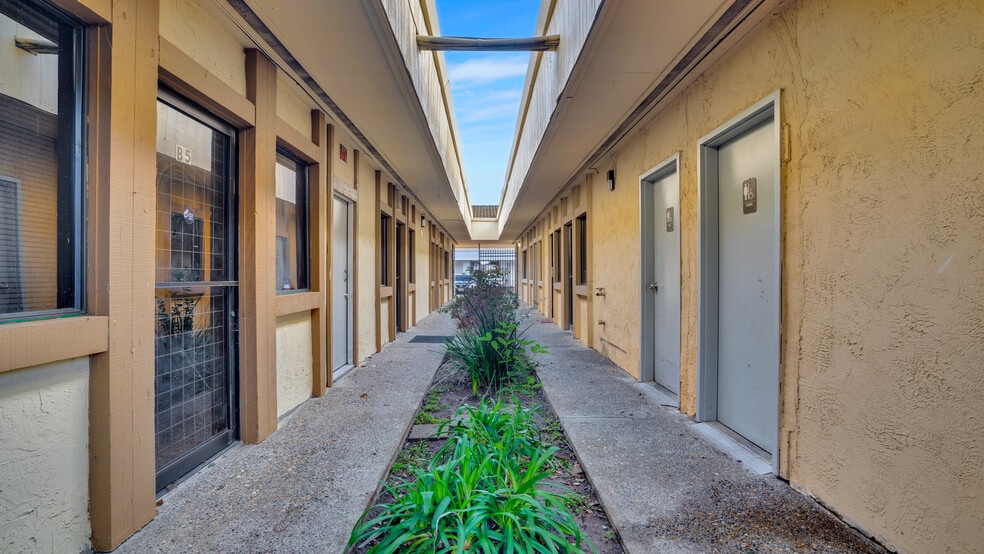 More Photos Of 5665 N Pershing Ave, Stockton Medical For Lease