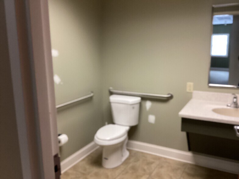 More Photos Of 271 Marsh Rd, Pittsford Office For Lease