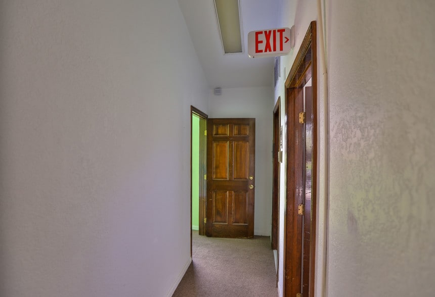 More Photos Of 9245 SW 158th Ln, Miami Office For Lease