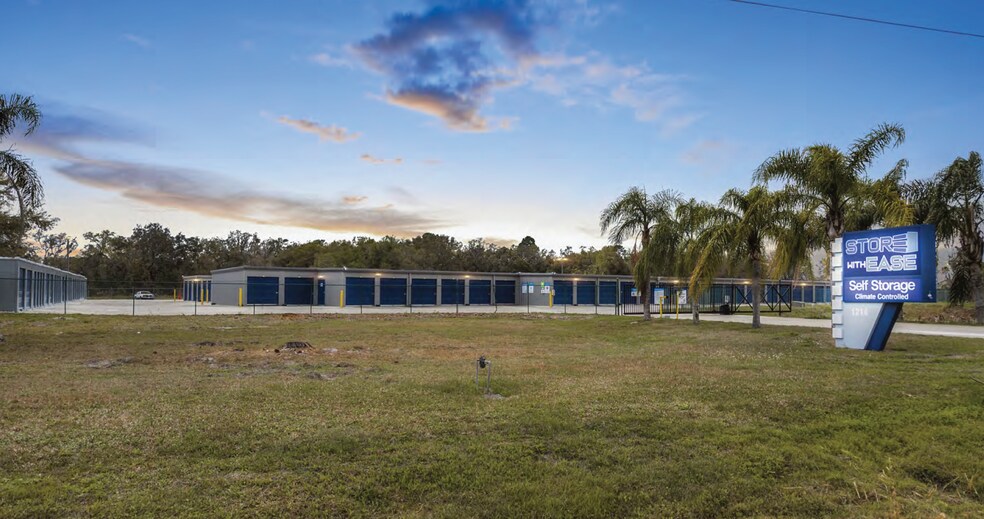 Primary Photo Of 1214 State 44 Rd, Leesburg Self Storage For Sale
