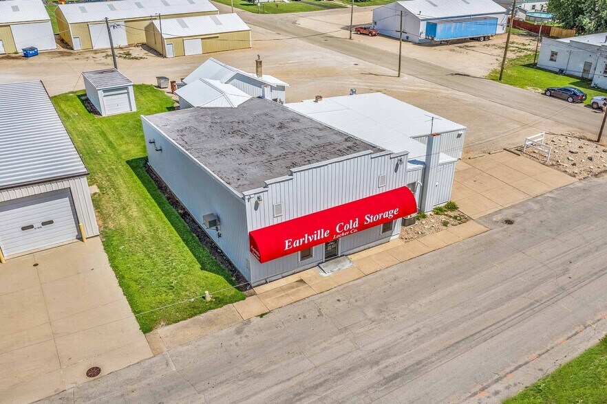 More Photos Of 101 S East St, Earlville Specialty For Sale