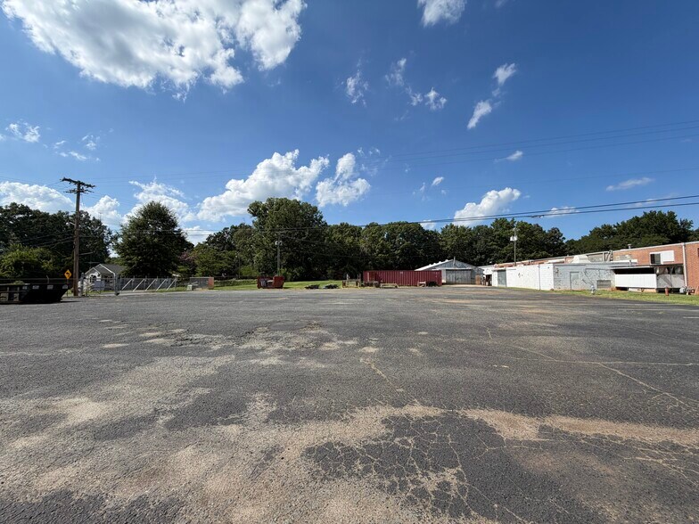 More Photos Of 1101 Curtis St, Monroe Warehouse For Lease
