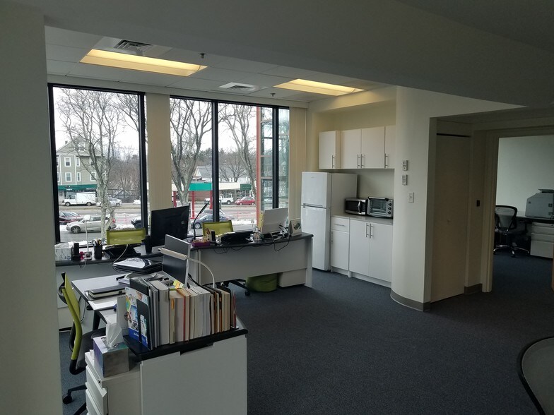 More Photos Of 822 Boylston St, Brookline Medical For Lease