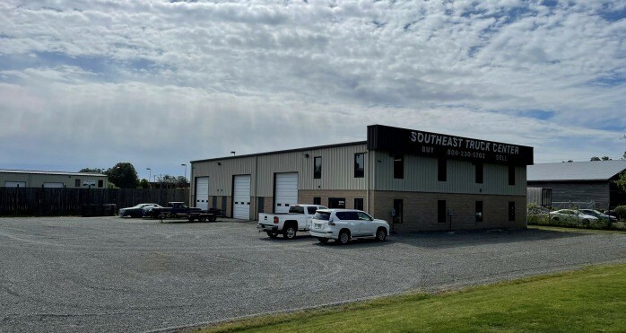 Primary Photo Of 10125 Barrett Park Rd, Ashland Distribution For Lease
