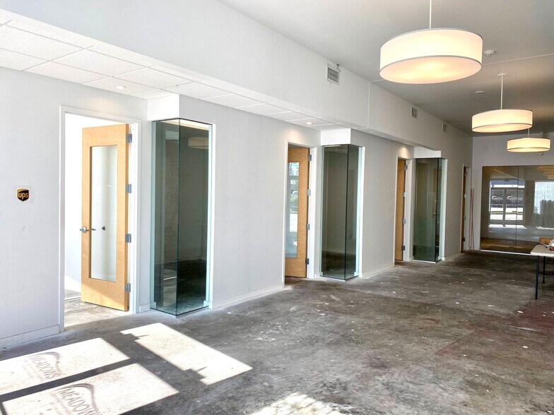 More Photos Of 2115 Granby St, Norfolk Showroom For Lease