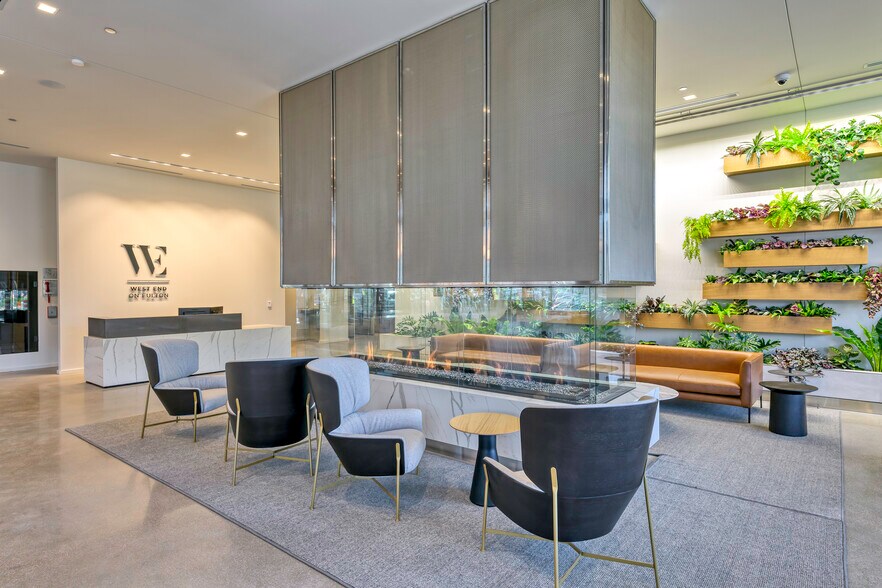 More Photos Of 1375 W Fulton Market, Chicago Office For Sale