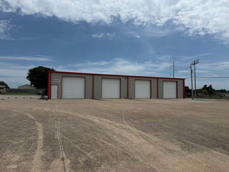 More Photos Of 12303 E 11th St, Tulsa Industrial For Sale