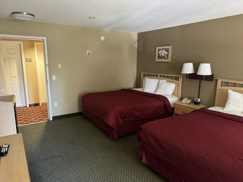 More Photos Of 1604 Monterey St, San Luis Obispo Hotel For Sale