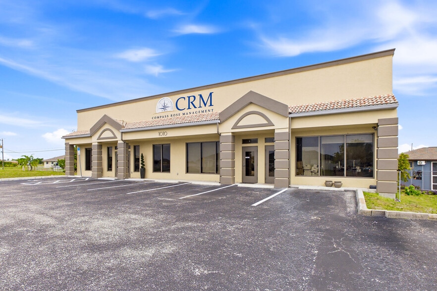 More Photos Of 1010 NE 9th St, Cape Coral Office For Sale