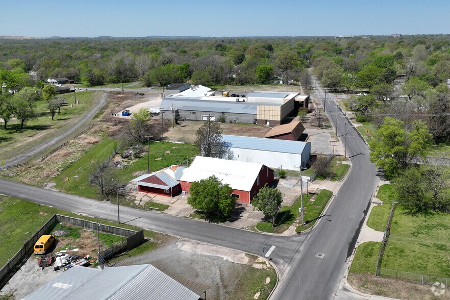 More Photos Of 603 Elgin St, Muskogee Manufacturing For Sale